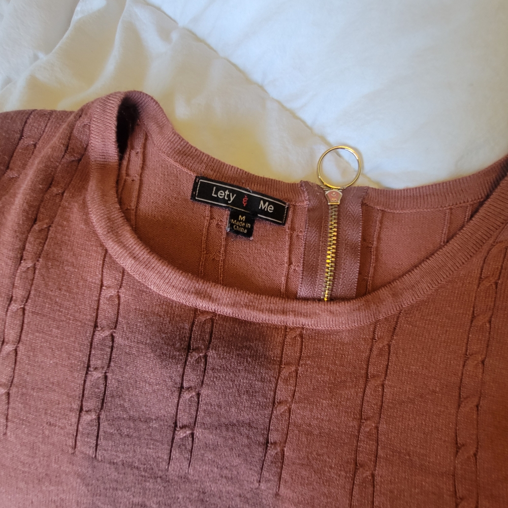 Women's Coral Light Weight Sweater